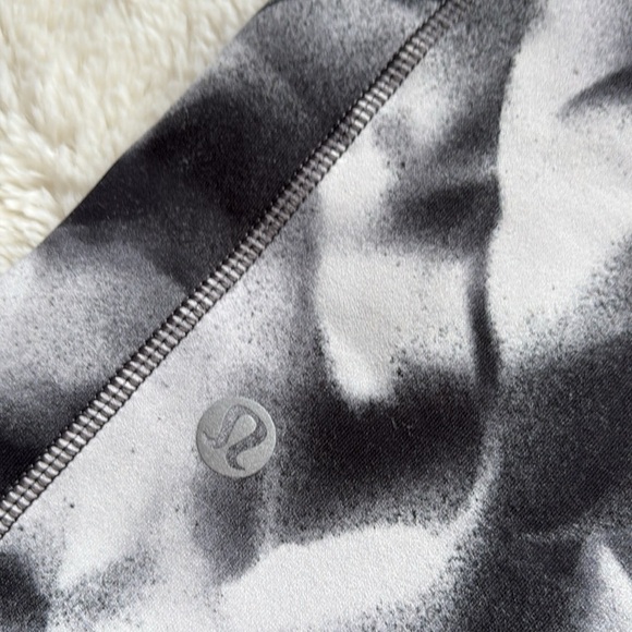 Lululemon Speed Up Crop 21" Blush Blossom Alpine White Black Size 4 - Picture 8 of 10